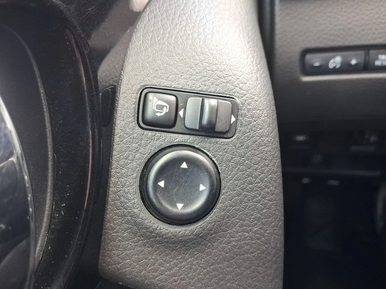 Nissan Qashqai - Zdjęcie 30