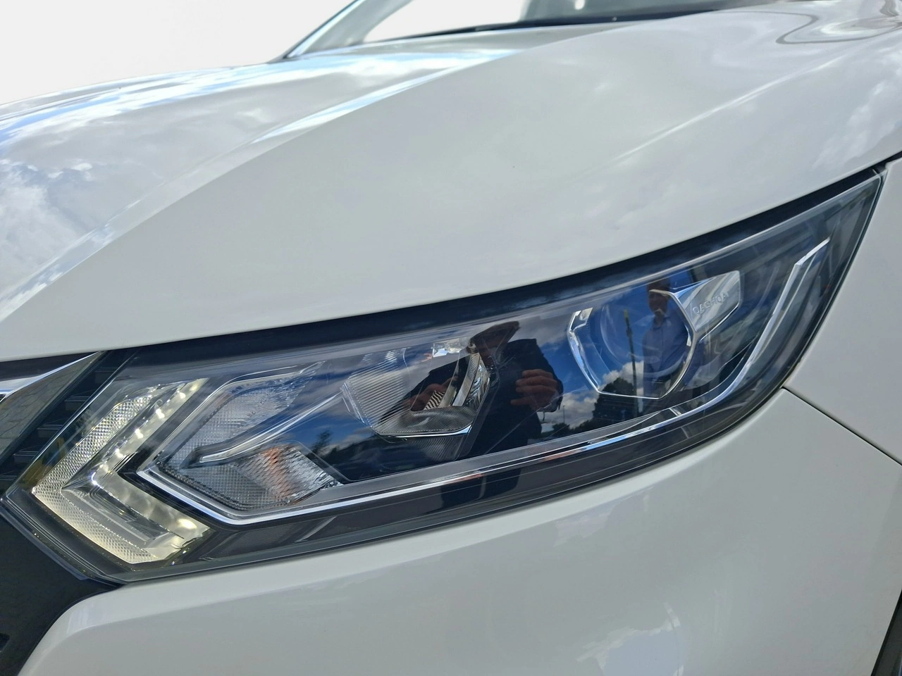 Nissan Qashqai - Zdjęcie 8