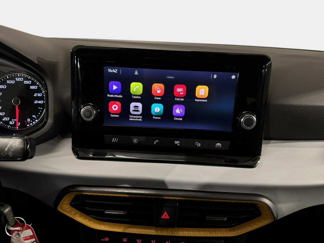 Seat Arona - Zdjęcie 12