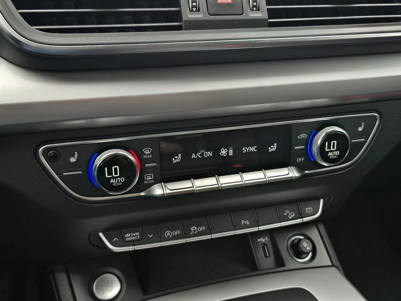 Audi Q5 - Zdjęcie 17