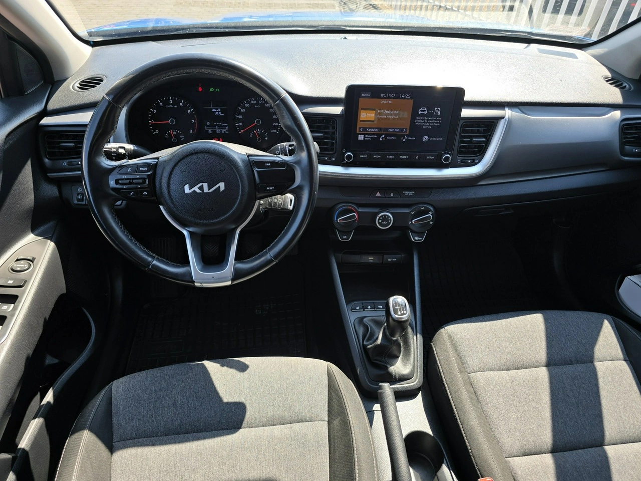 Kia Stonic - Zdjęcie 8