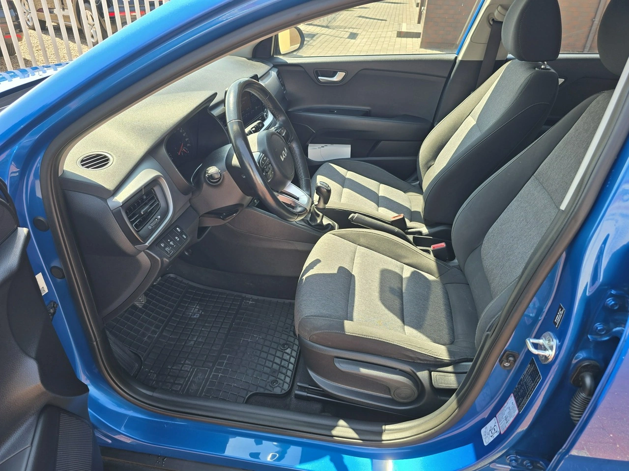 Kia Stonic - Zdjęcie 9
