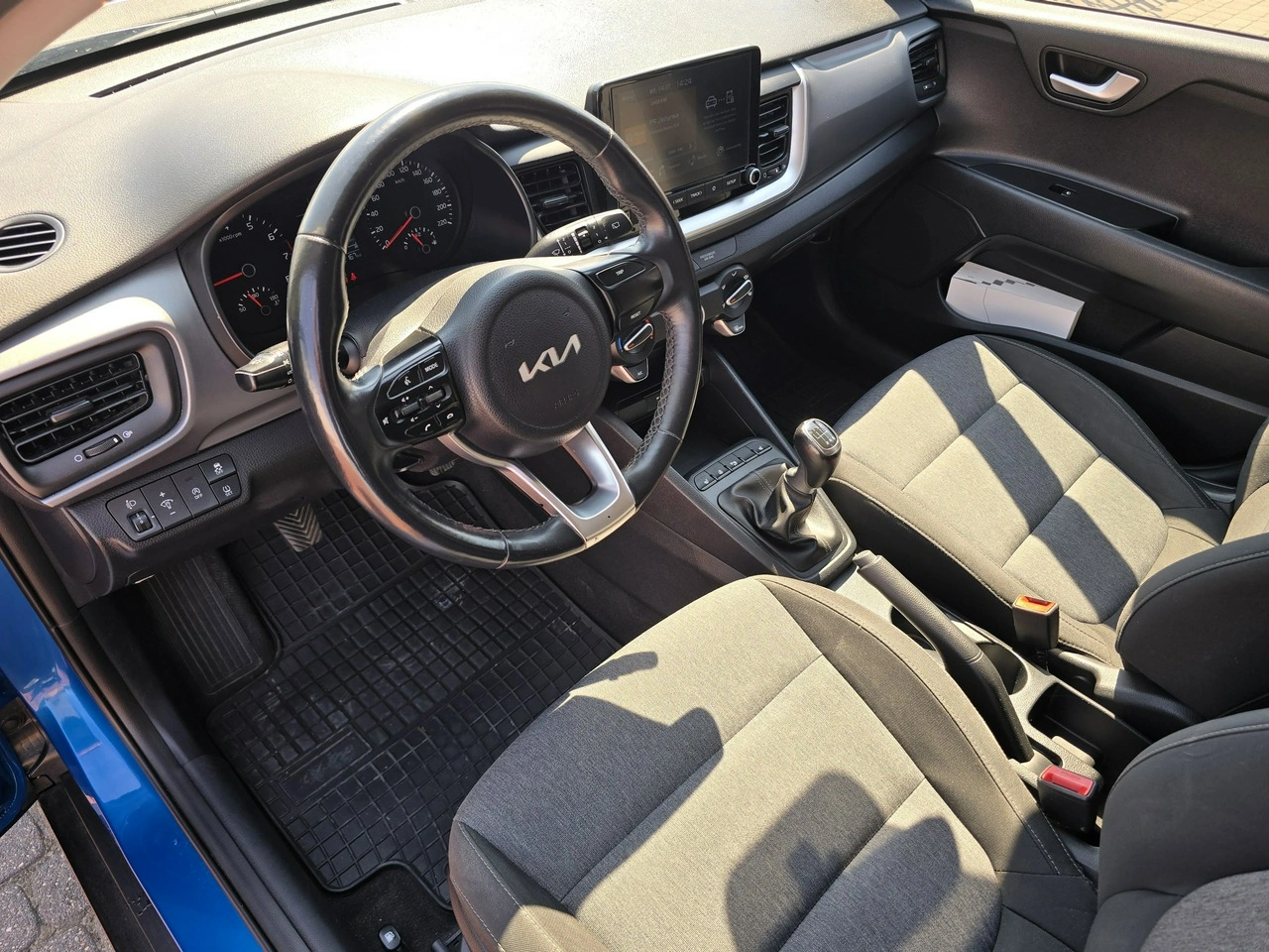 Kia Stonic - Zdjęcie 11