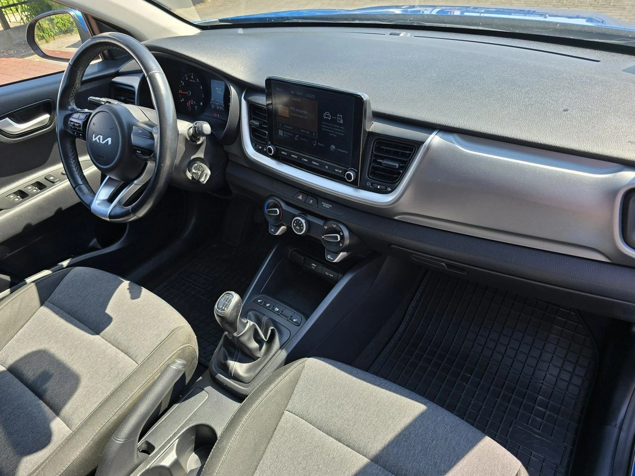 Kia Stonic - Zdjęcie 15