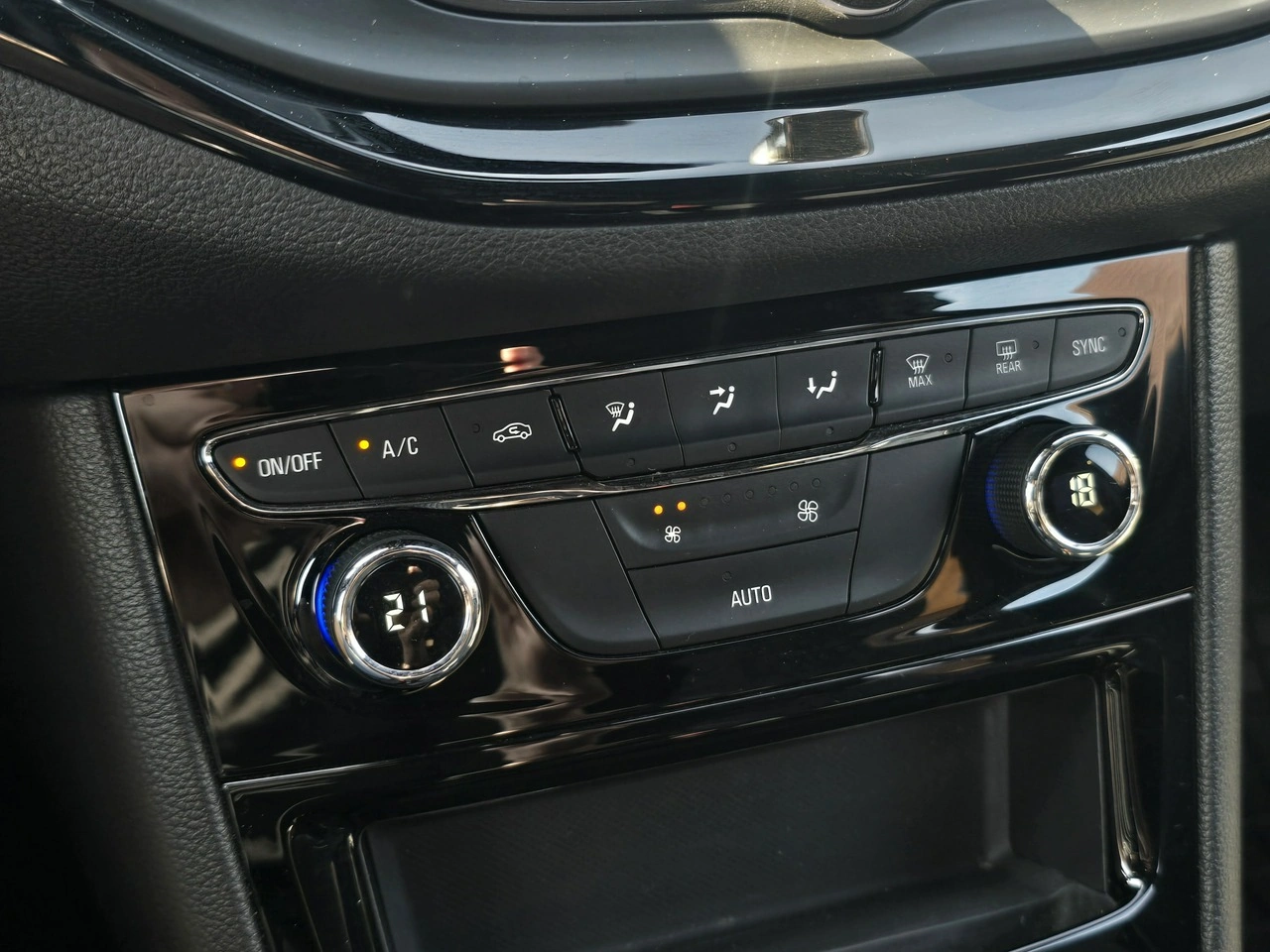 Opel Astra - Zdjęcie 15