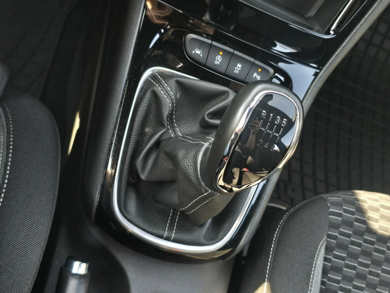 Opel Astra - Zdjęcie 17