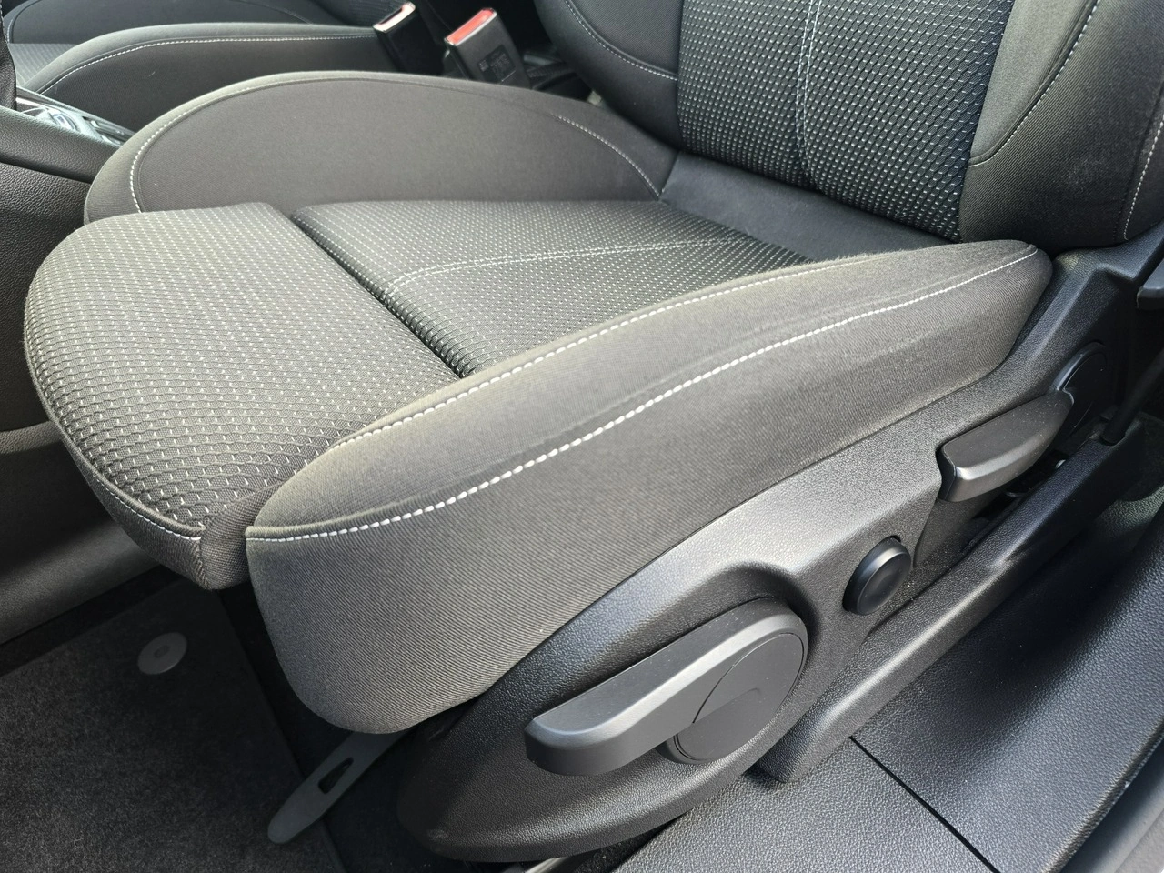 Opel Zafira - Zdjęcie 11