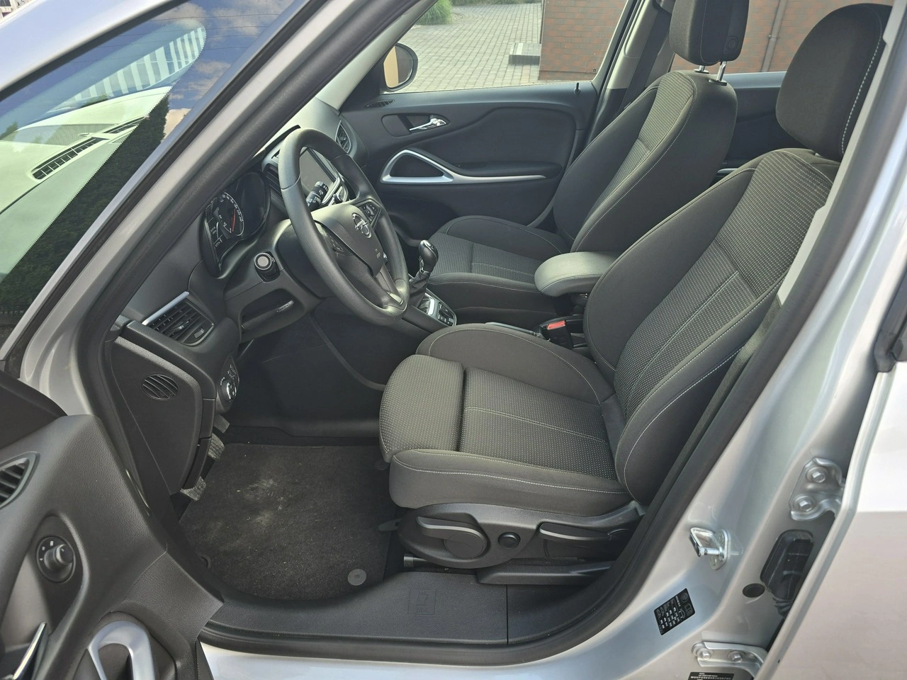 Opel Zafira - Zdjęcie 8
