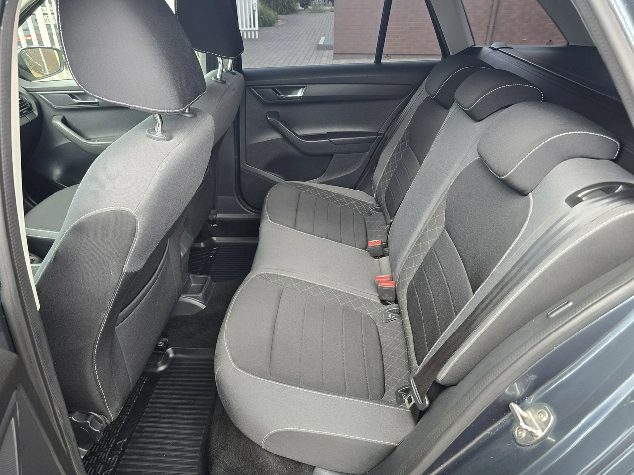 Skoda Fabia - Zdjęcie 10