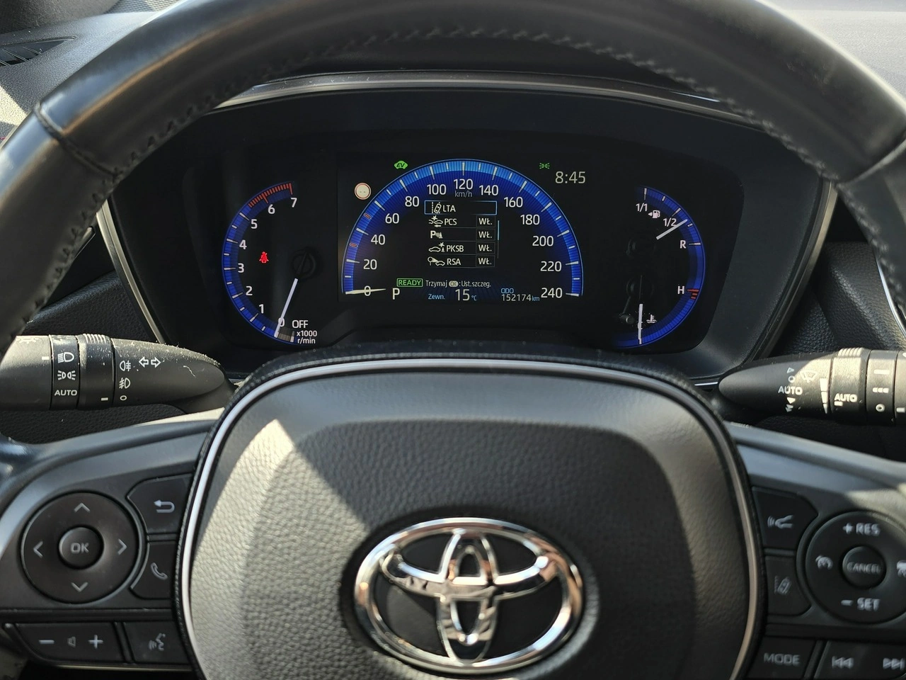 Toyota Corolla - Zdjęcie 27