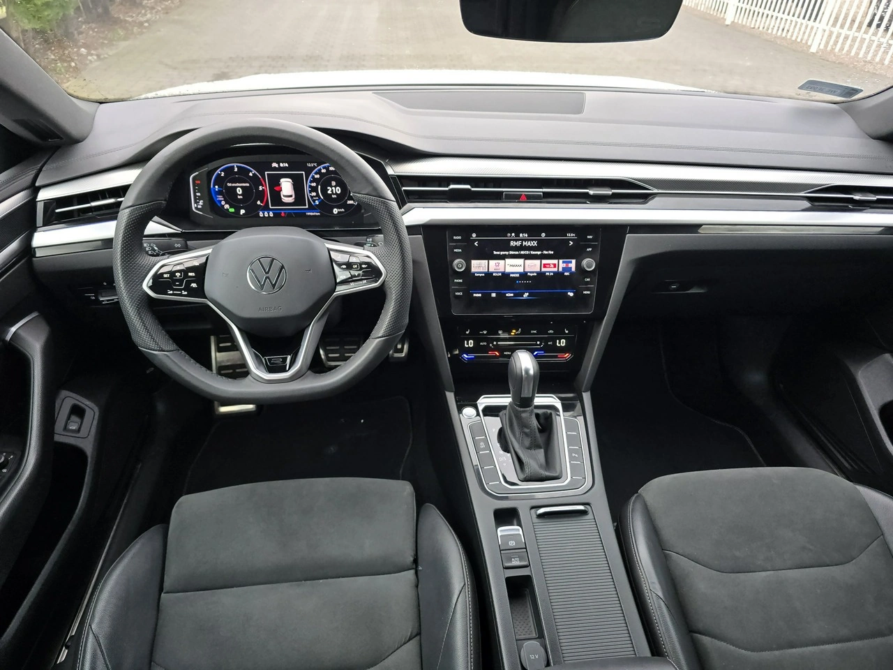 Volkswagen Arteon - Zdjęcie 10