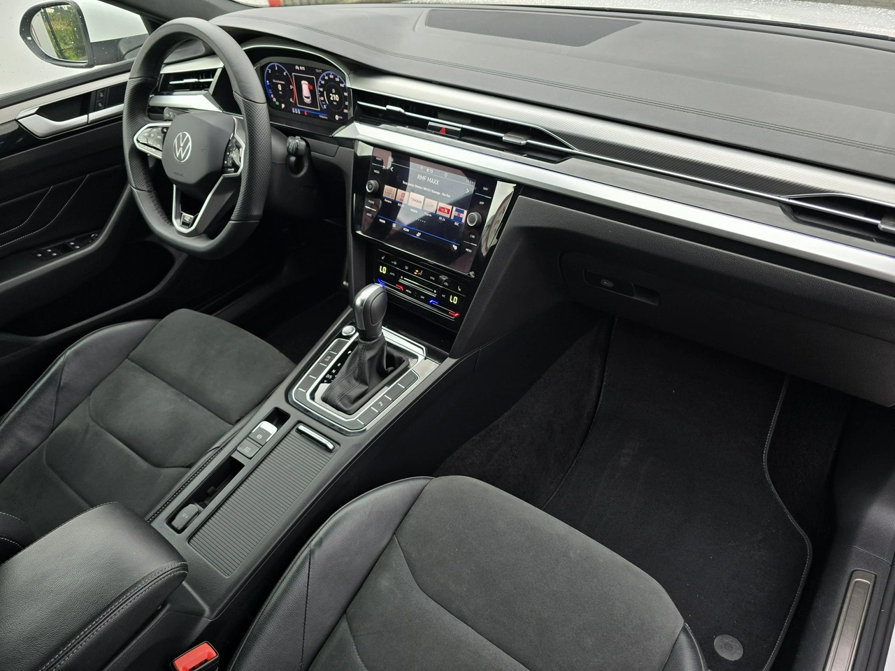 Volkswagen Arteon - Zdjęcie 18