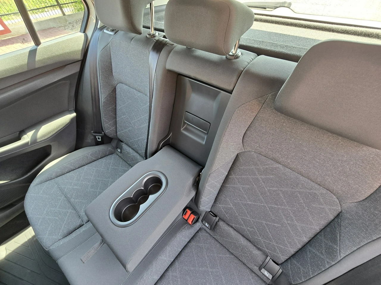 Volkswagen Golf - Zdjęcie 13