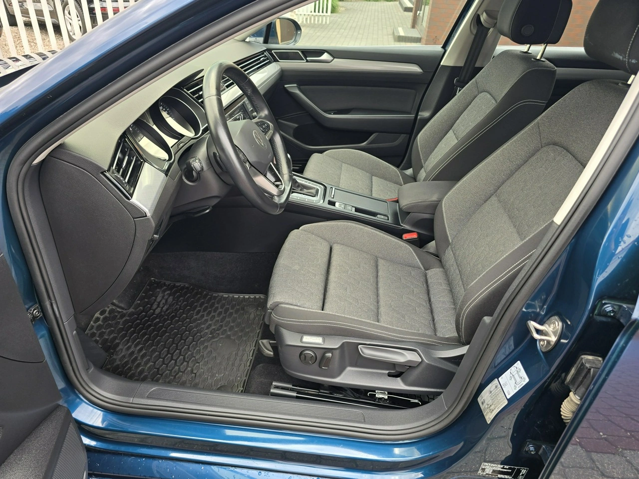 Volkswagen Passat - Zdjęcie 9