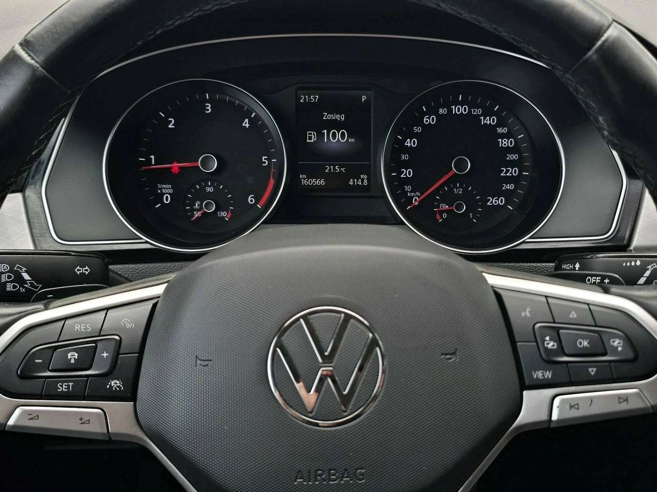 Volkswagen Passat - Zdjęcie 17
