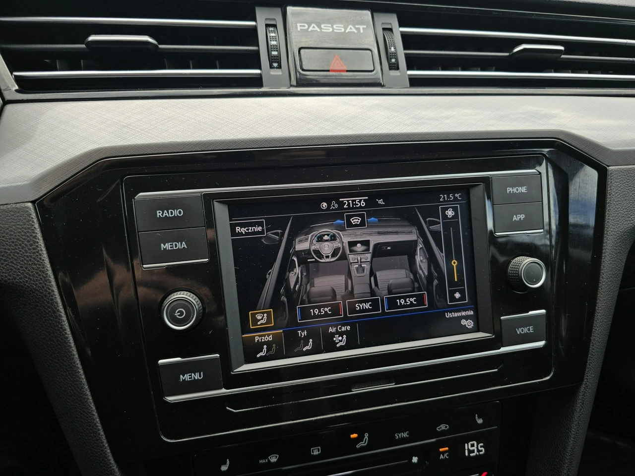 Volkswagen Passat - Zdjęcie 22