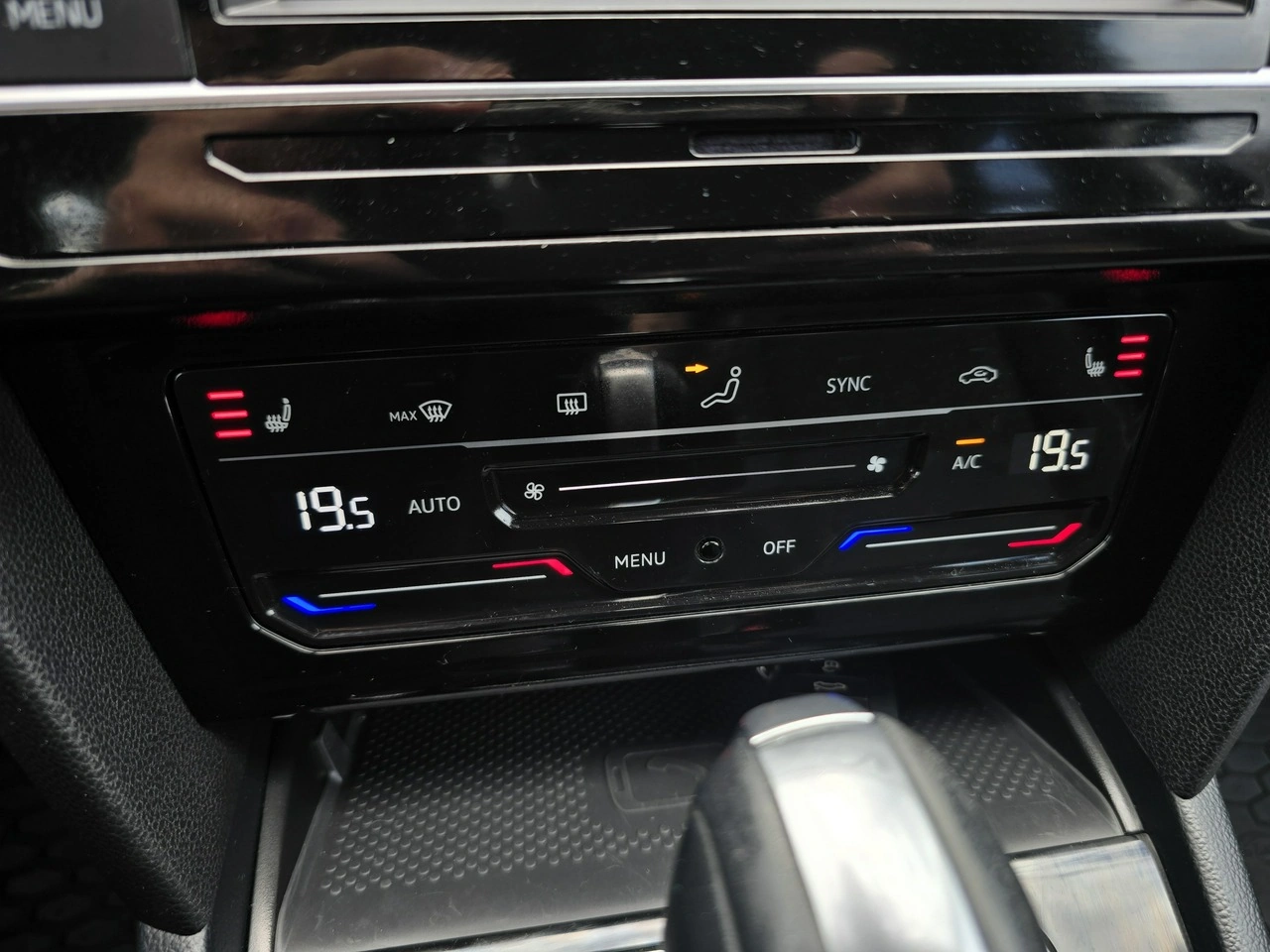 Volkswagen Passat - Zdjęcie 26
