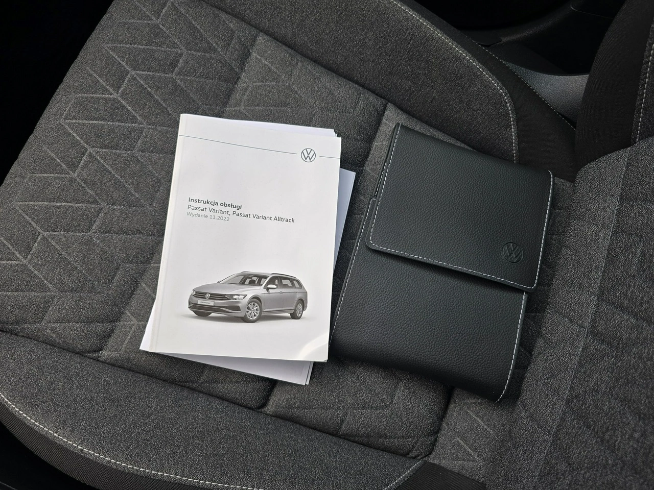 Volkswagen Passat - Zdjęcie 32