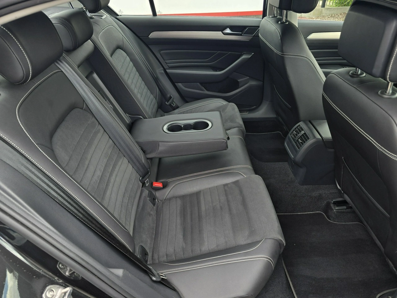 Volkswagen Passat - Zdjęcie 16