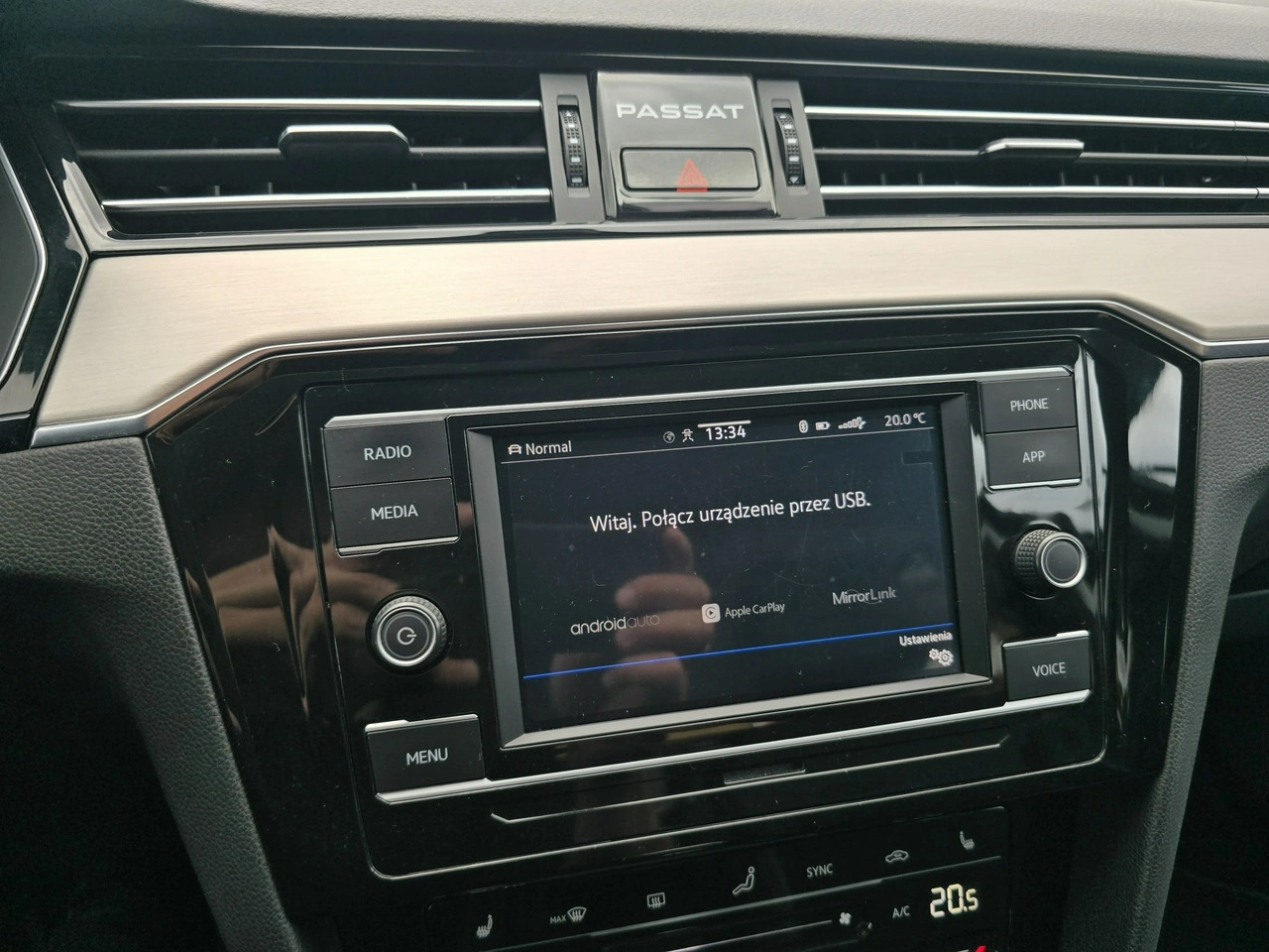 Volkswagen Passat - Zdjęcie 20