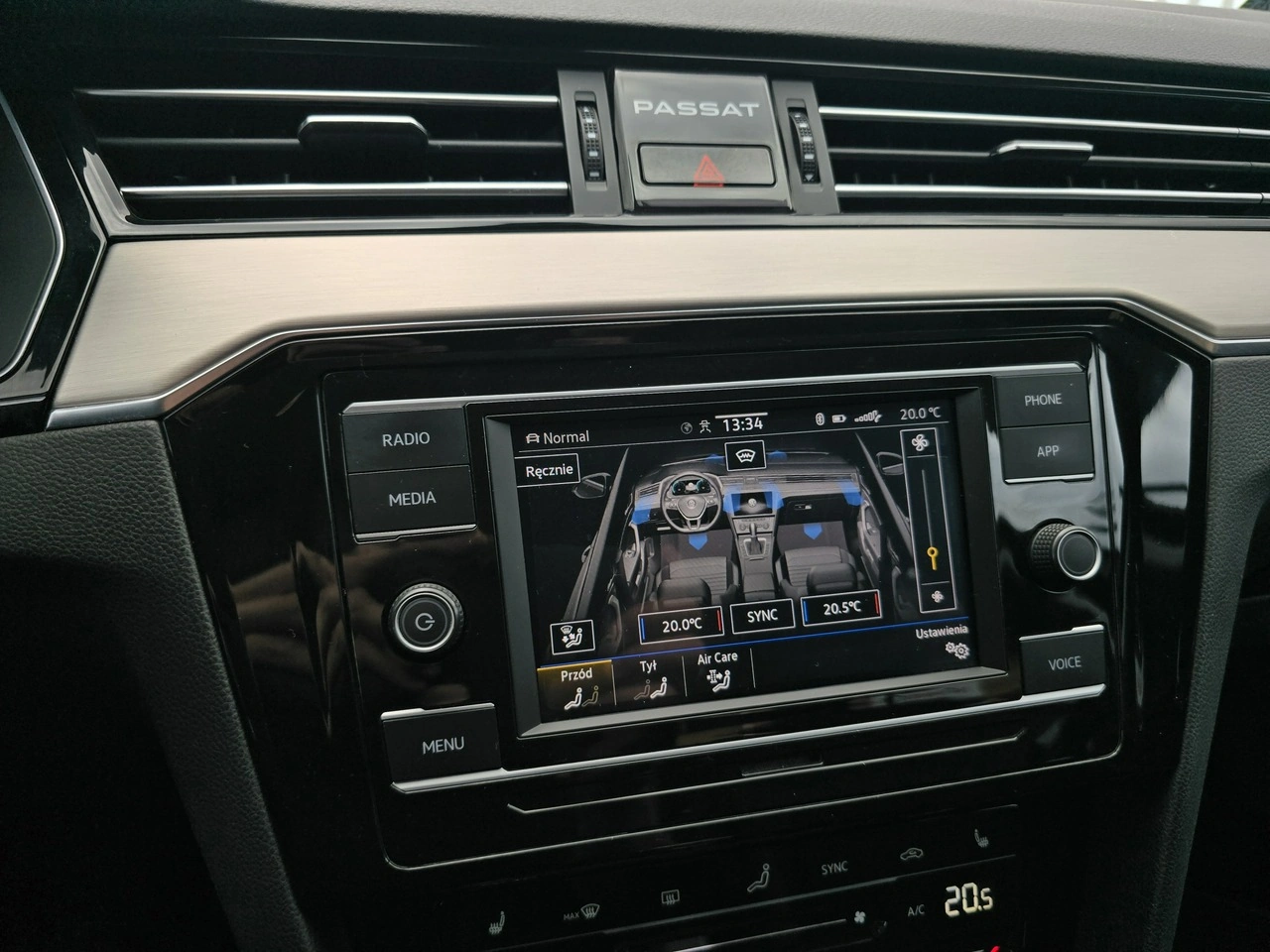 Volkswagen Passat - Zdjęcie 22