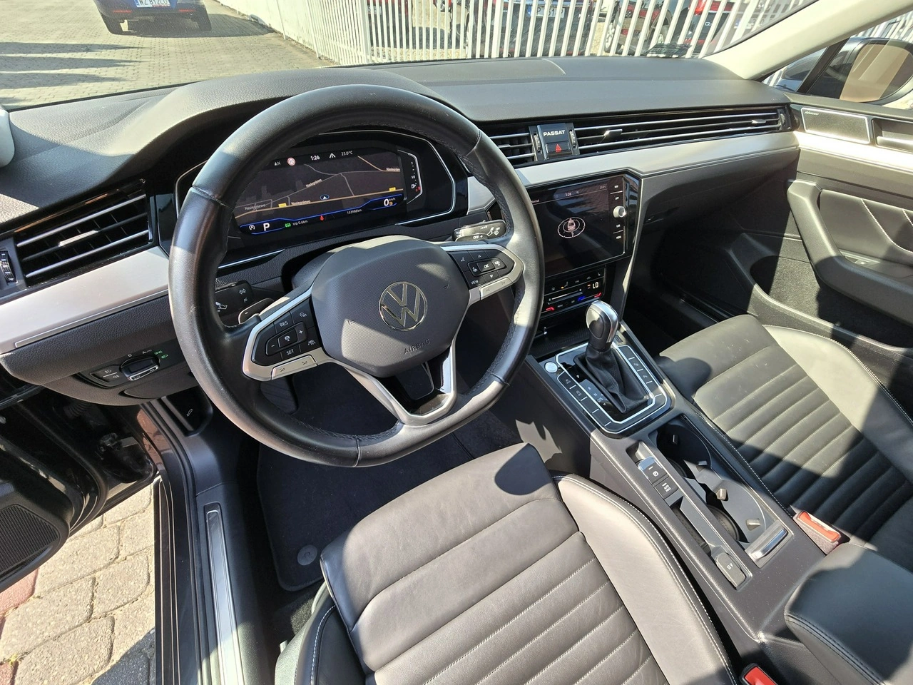 Volkswagen Passat - Zdjęcie 10