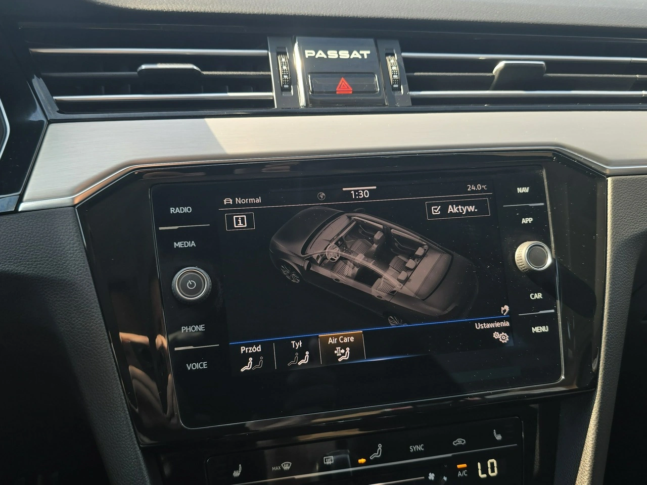 Volkswagen Passat - Zdjęcie 23