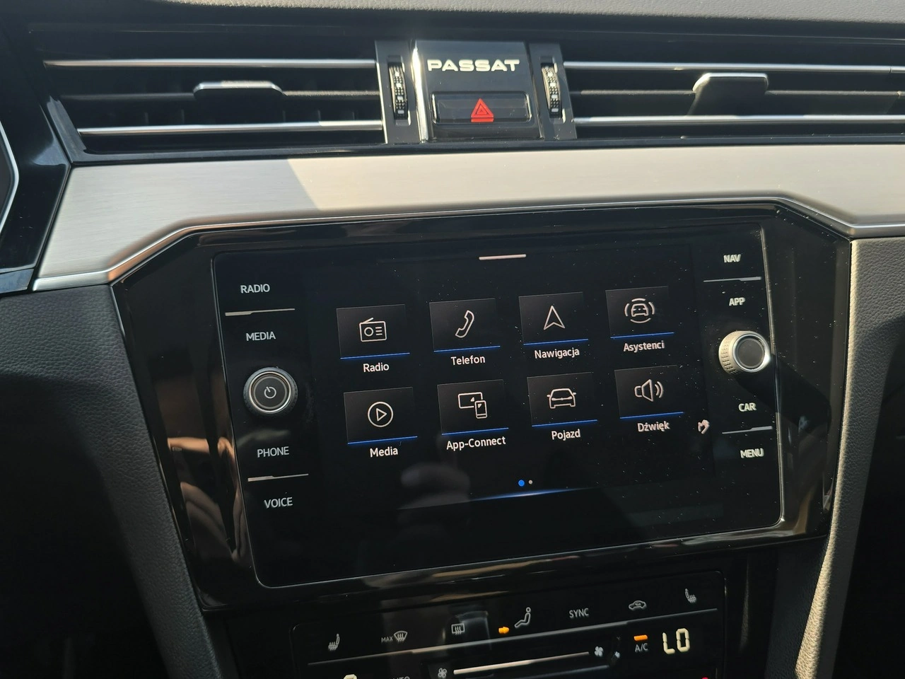 Volkswagen Passat - Zdjęcie 26