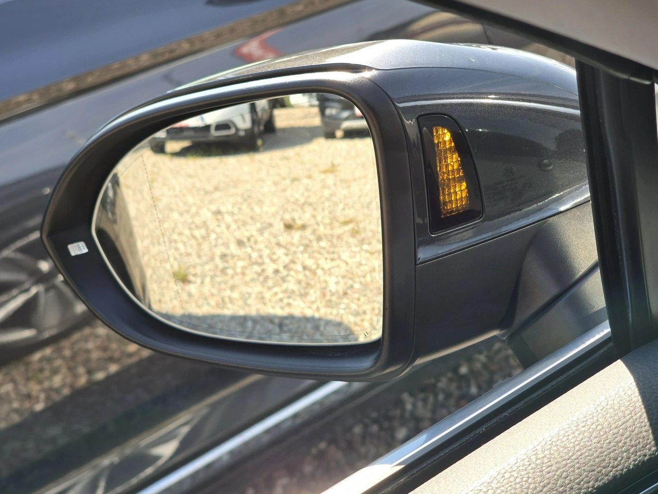 Volkswagen Passat - Zdjęcie 33