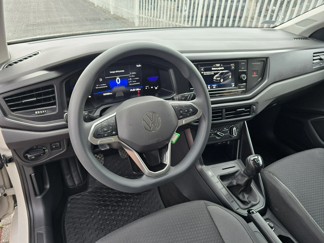 Volkswagen Polo - Zdjęcie 10