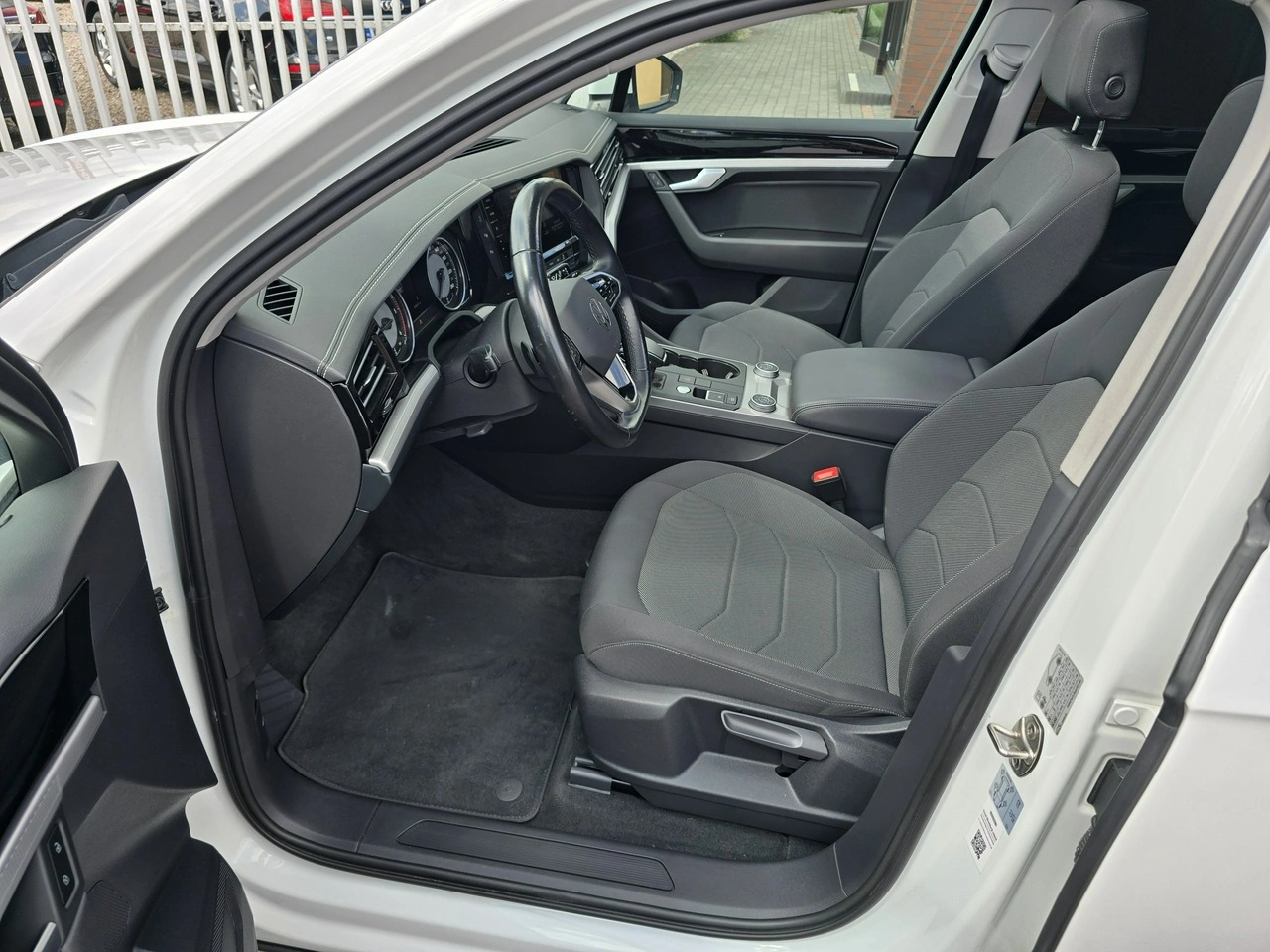 Volkswagen Touareg - Zdjęcie 9