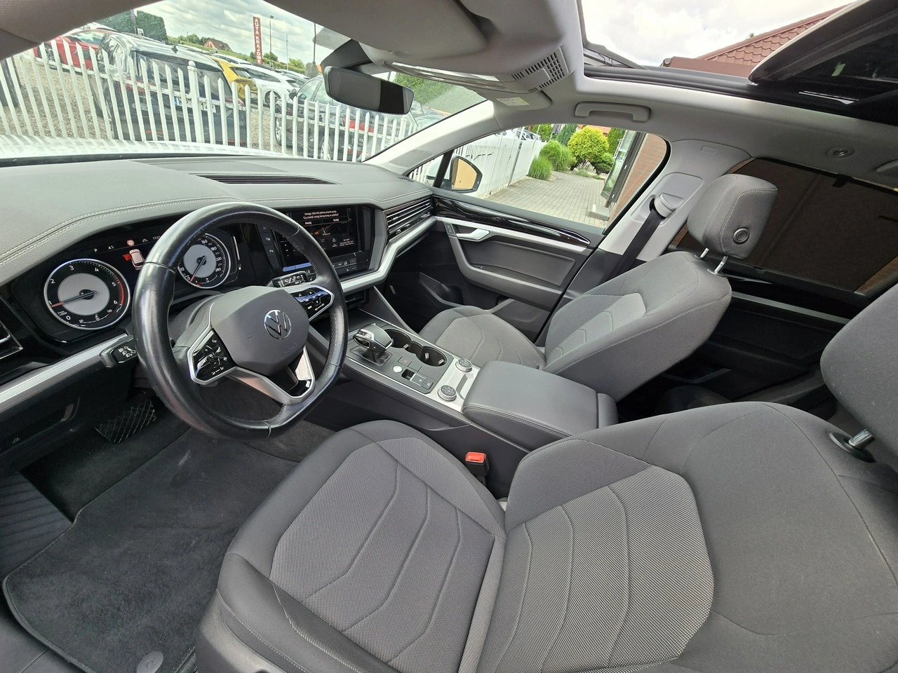 Volkswagen Touareg - Zdjęcie 10