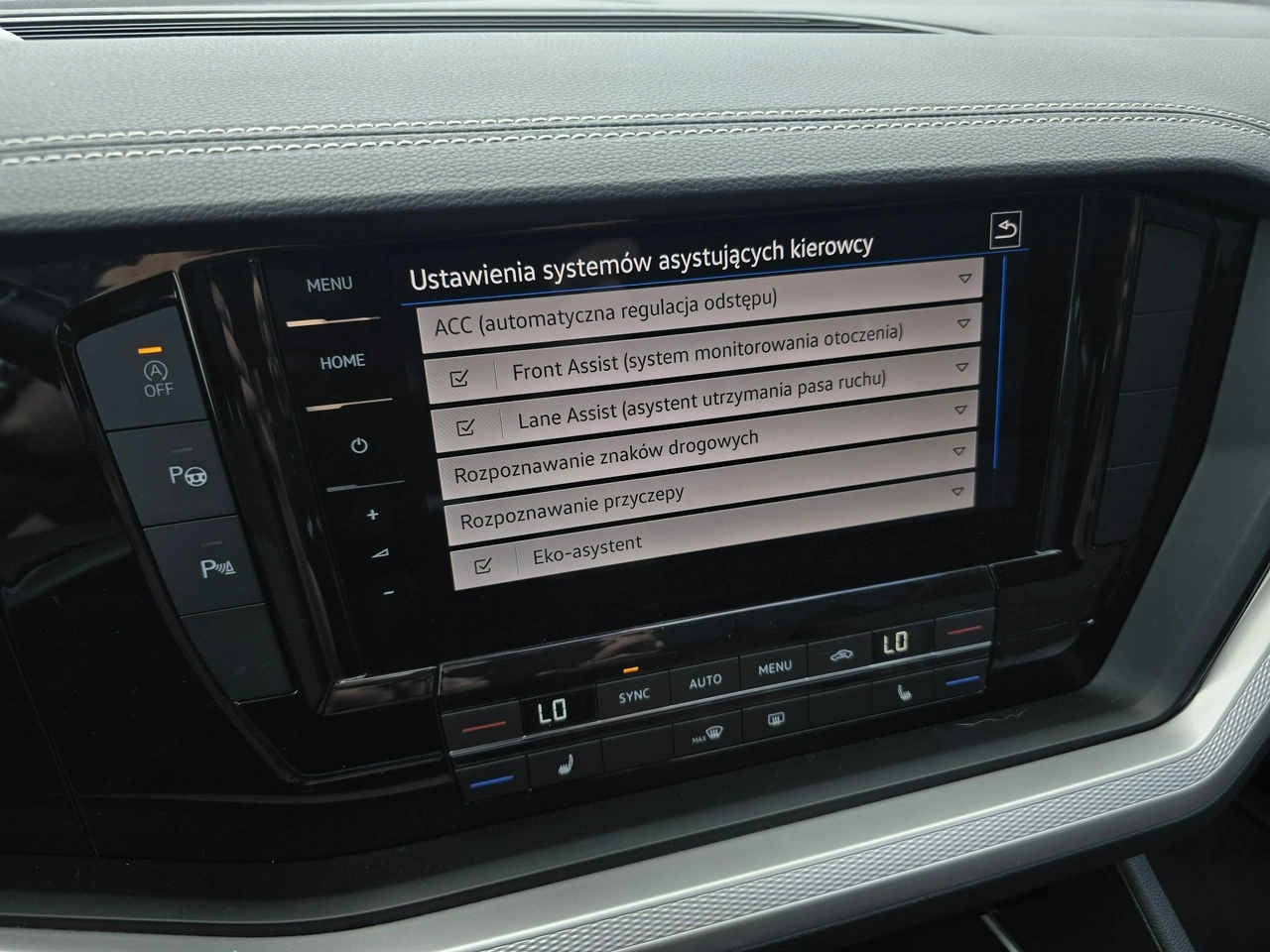 Volkswagen Touareg - Zdjęcie 27