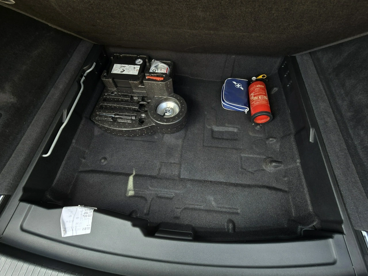 Volkswagen Touareg - Zdjęcie 32
