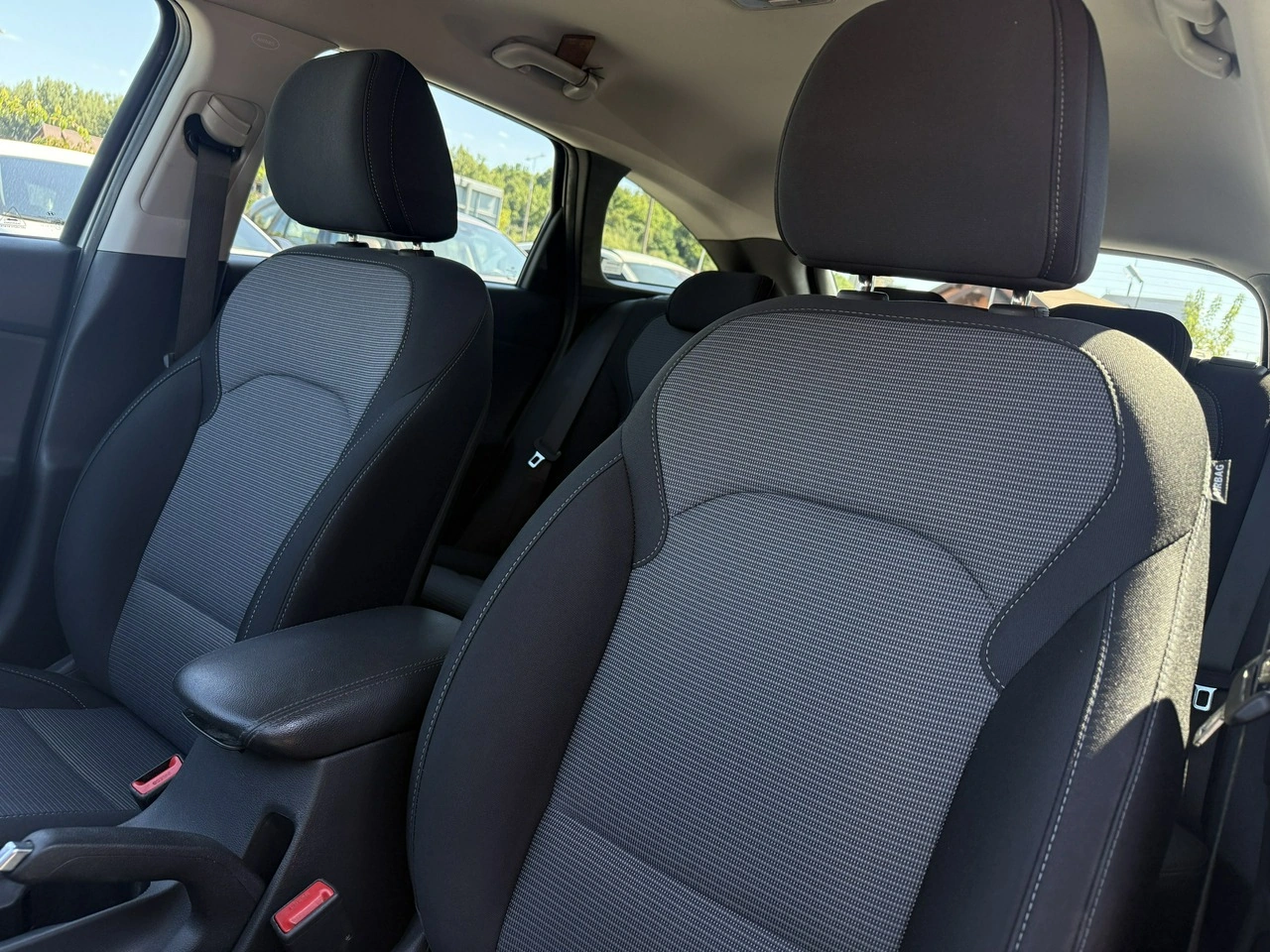 Hyundai i30 - Zdjęcie 9