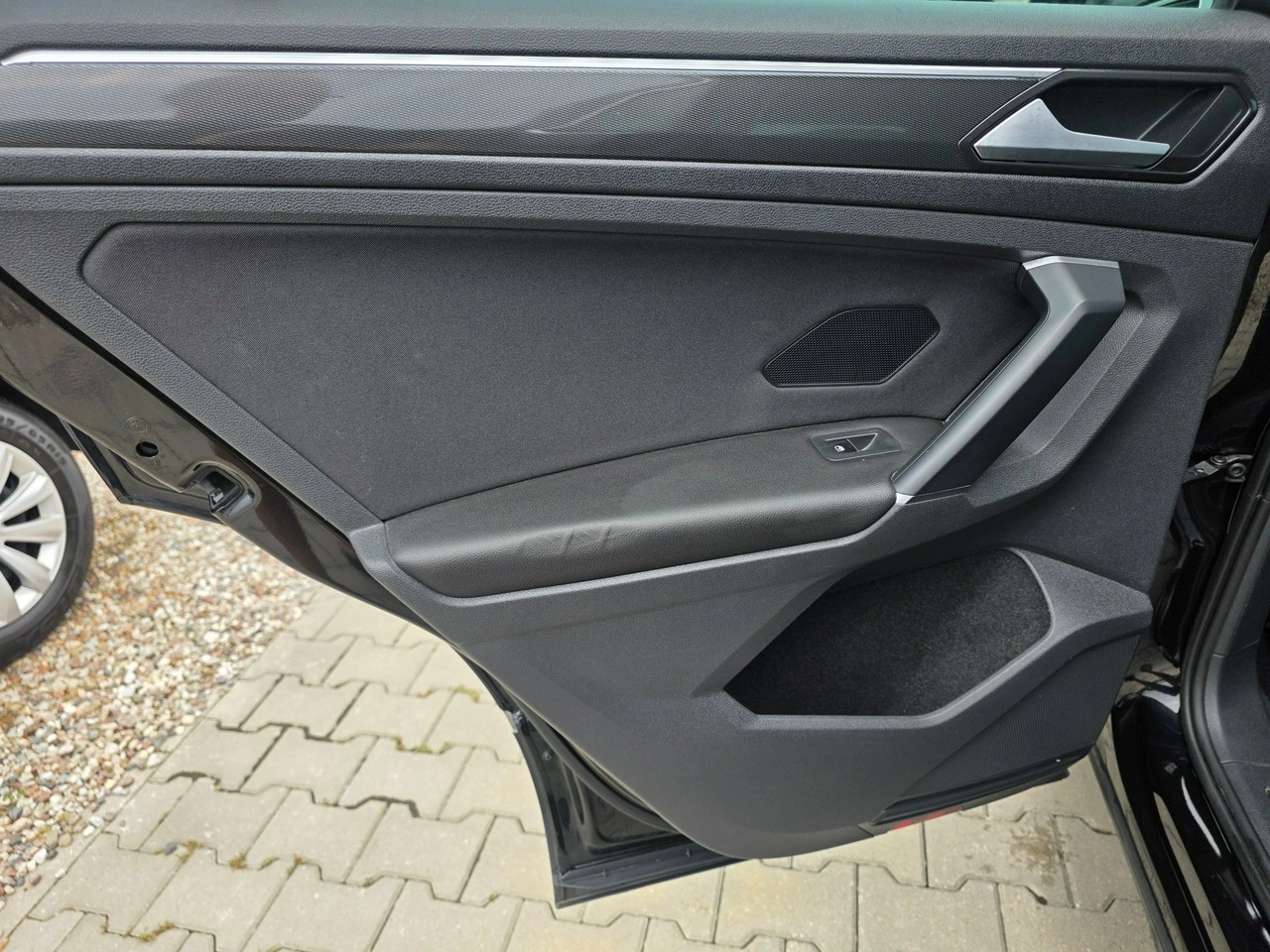 Volkswagen Tiguan - Zdjęcie 10