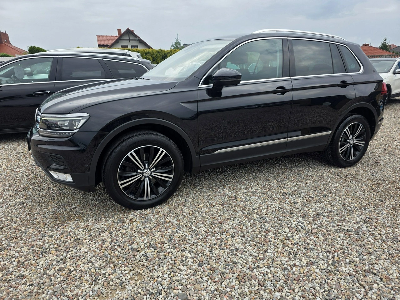 Volkswagen Tiguan - Zdjęcie 14