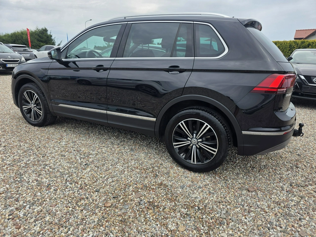 Volkswagen Tiguan - Zdjęcie 15