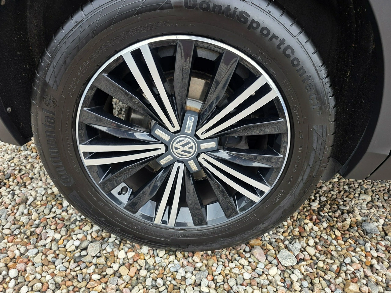Volkswagen Tiguan - Zdjęcie 26