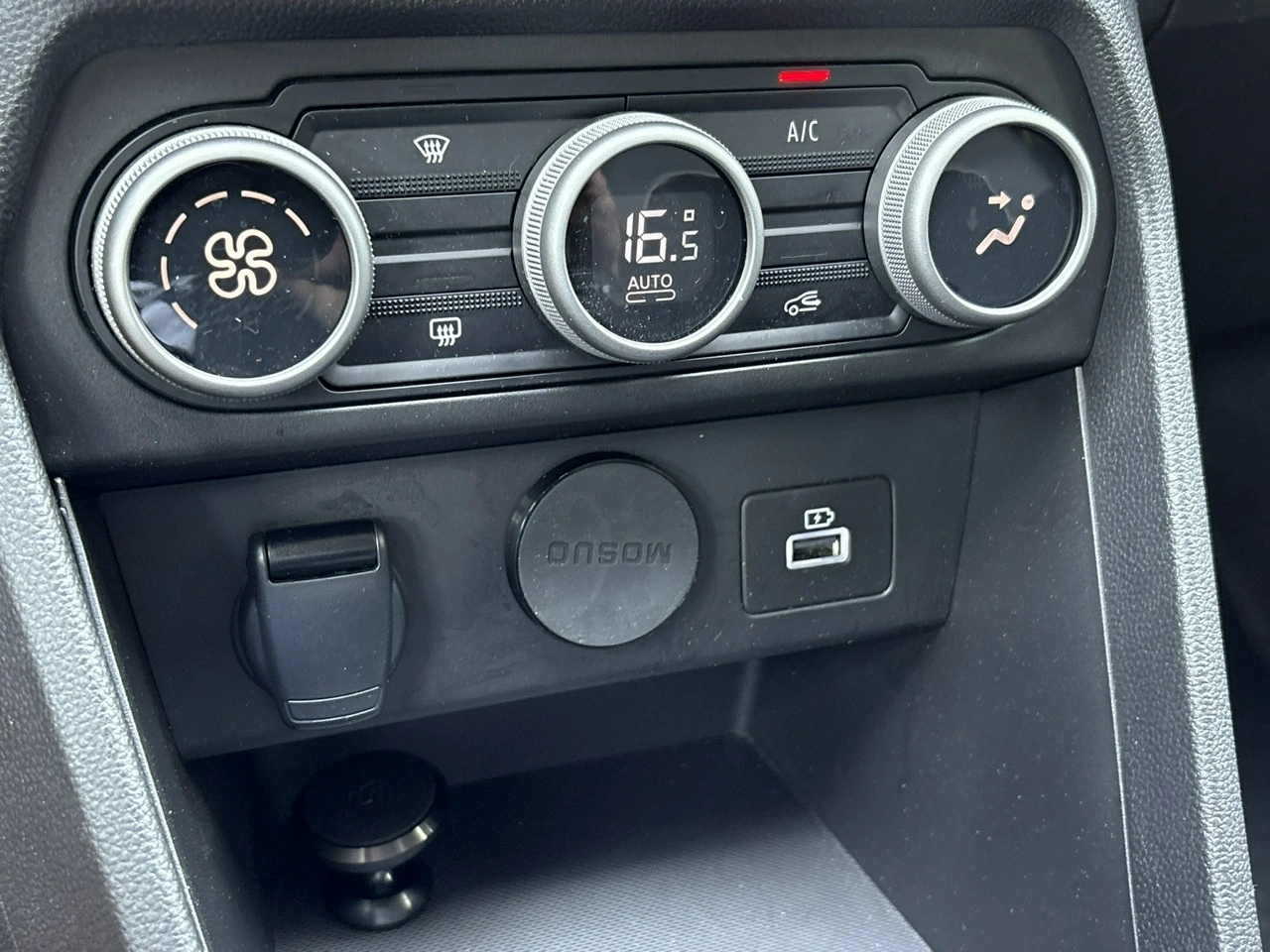 Dacia Jogger - Zdjęcie 29