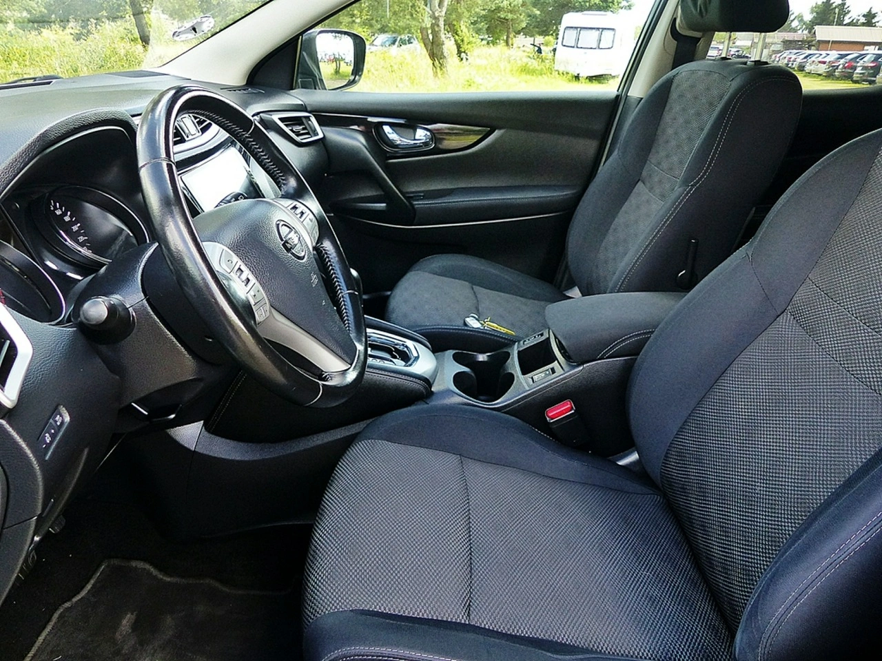 Nissan Qashqai - Zdjęcie 17