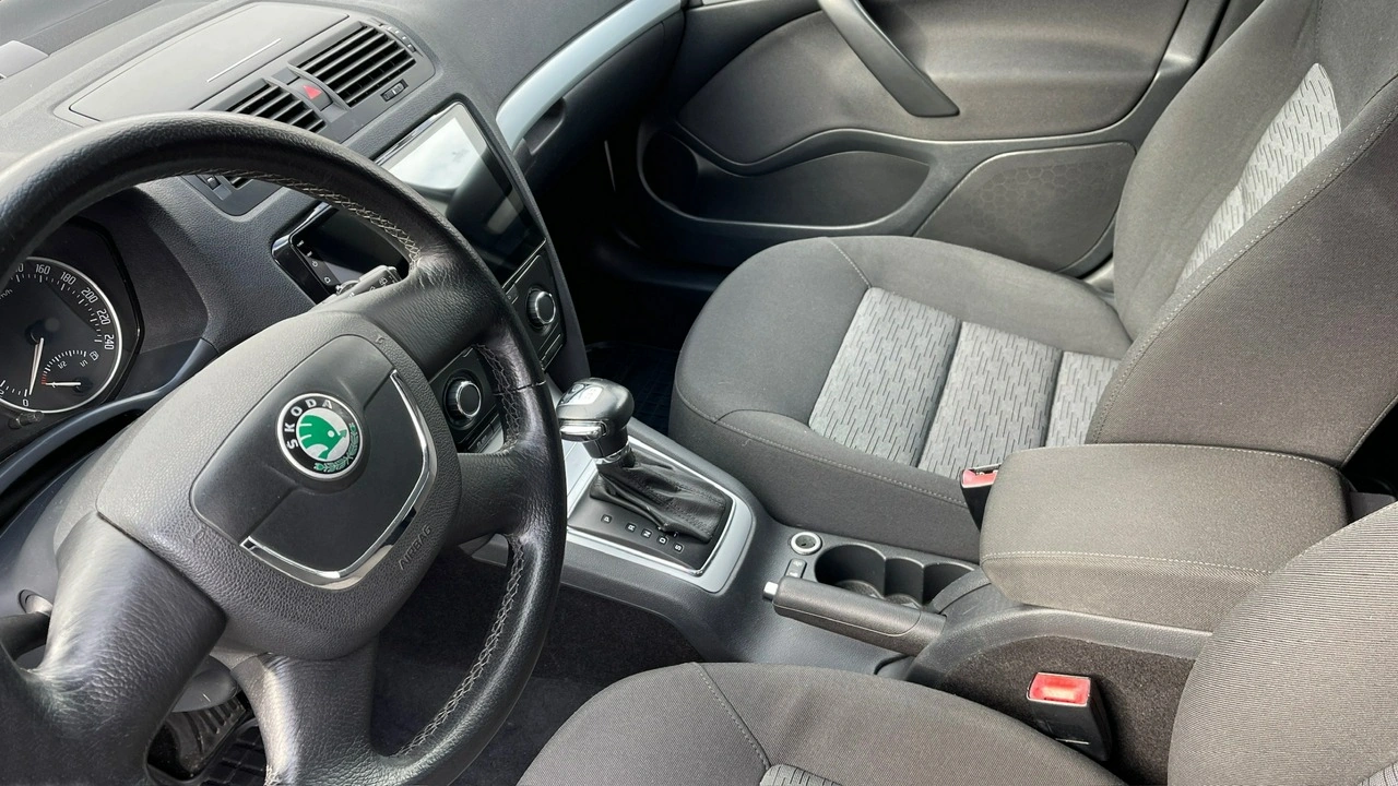 Skoda Octavia - Zdjęcie 30