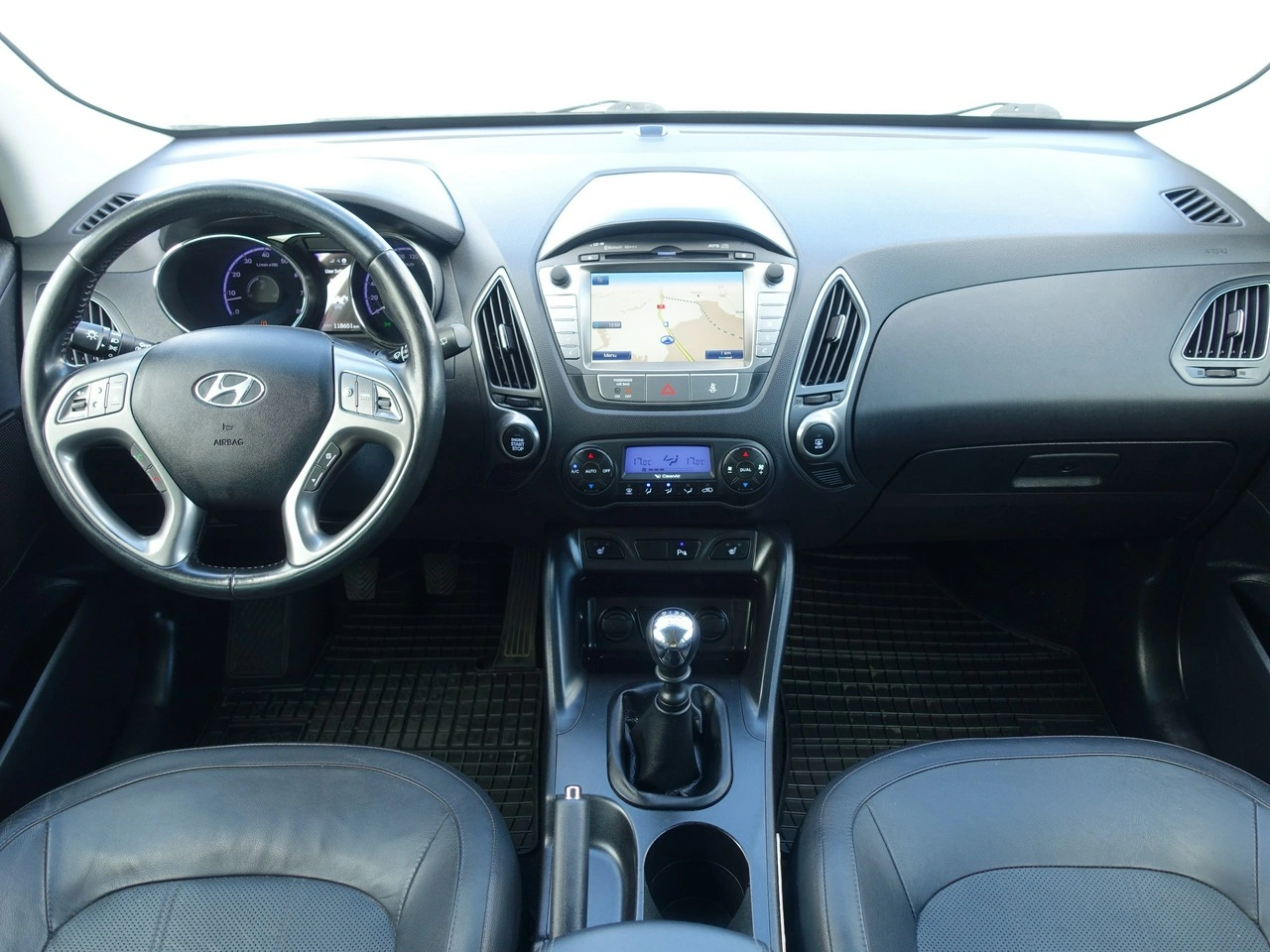 Hyundai ix35 - Zdjęcie 16
