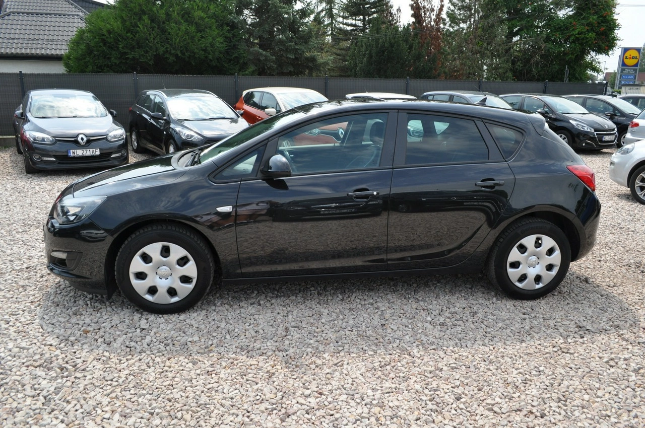 Opel Astra - Zdjęcie 9