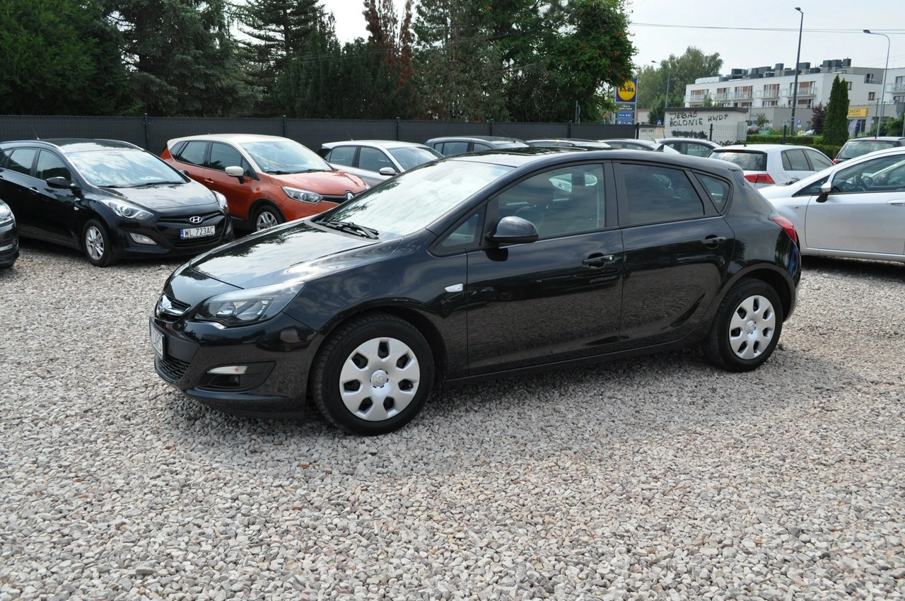 Opel Astra - Zdjęcie 10