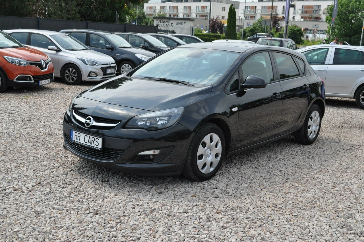 Opel Astra - Zdjęcie 11