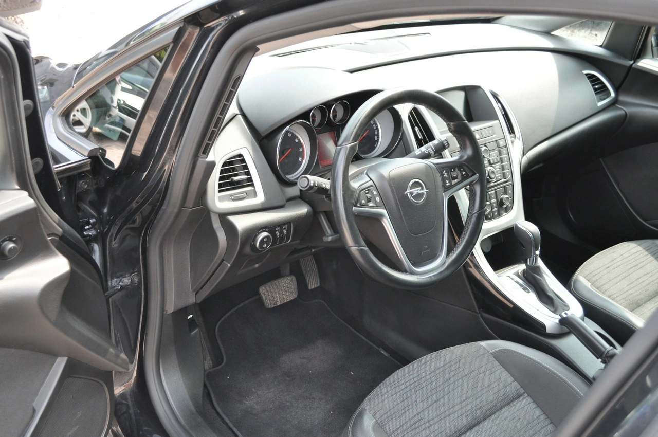 Opel Astra - Zdjęcie 13
