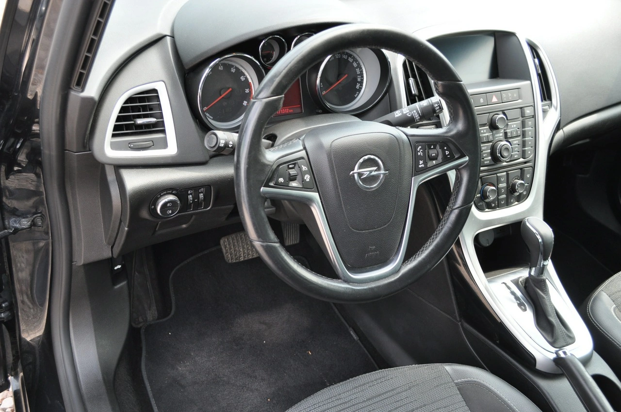 Opel Astra - Zdjęcie 14