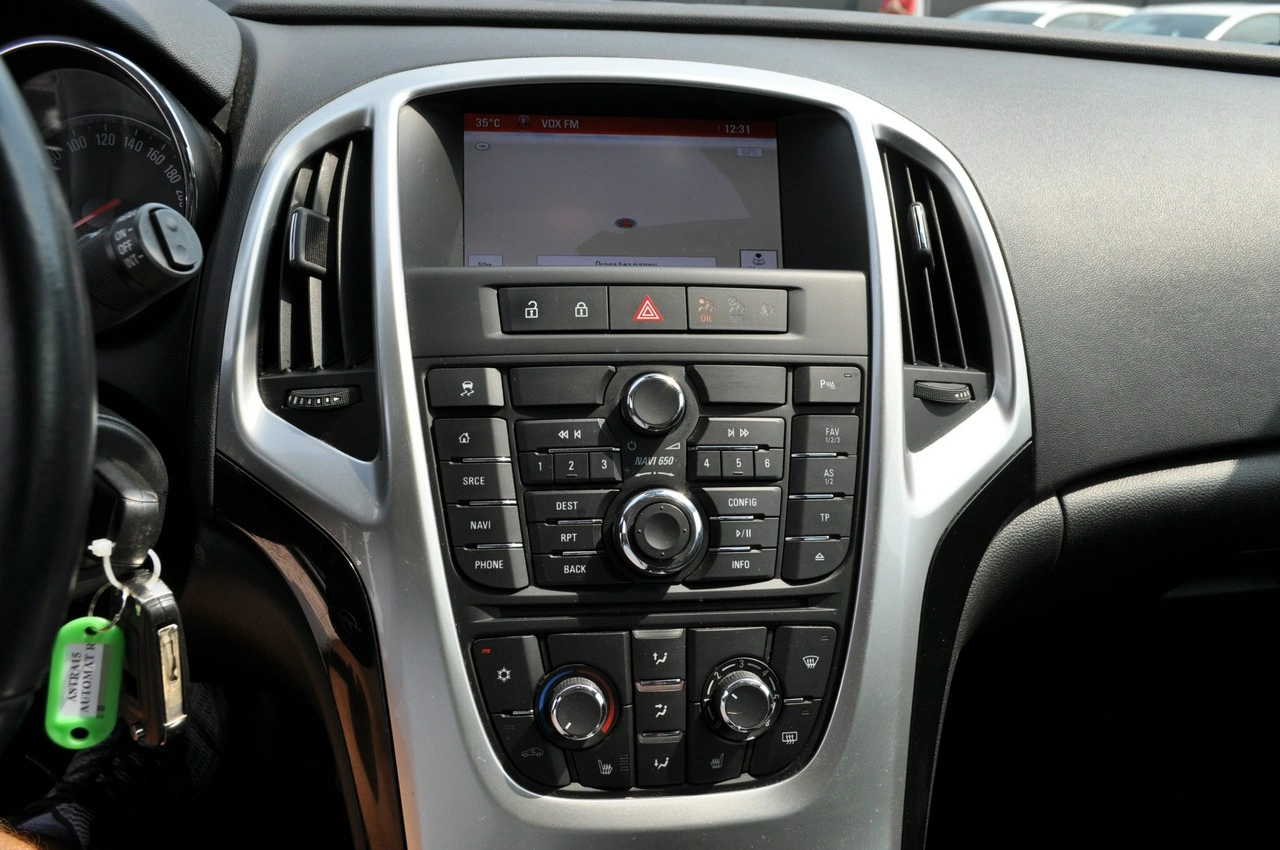 Opel Astra - Zdjęcie 17