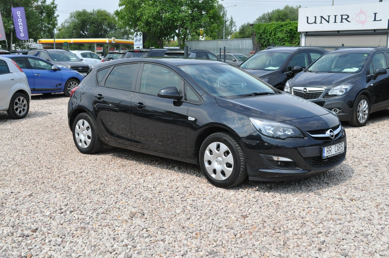 Opel Astra - Zdjęcie 1